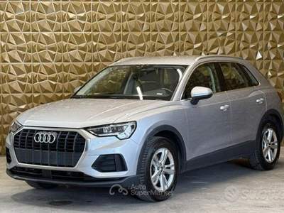 Audi Q3 S tronic Business Advanced usata San Zeno Naviglio