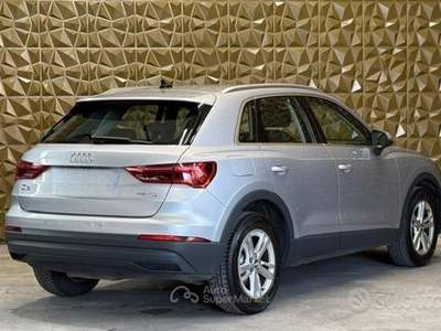 Audi Q3 S tronic Business Advanced usata San Zeno Naviglio