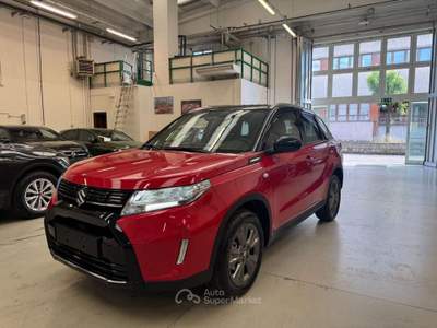 Suzuki Swift Vitara 1.4 Hybrid AllGrip Cool 4WD KM.0 P usata Modena