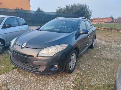 Renault Mégane Megane Mégane 1.5 dCi 110CV SporTour Luxe usata Morengo