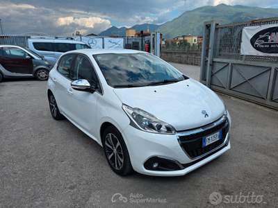 Peugeot 208 5 porte Active usata Pompei