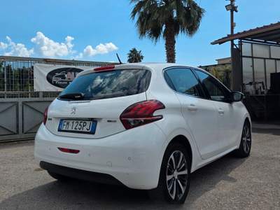 Peugeot 208 5 porte Active usata Pompei