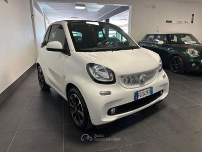 Smart ForTwo 1.0 PASSION 71CV AUTOMATICA TOTAL WHI usata Anzio