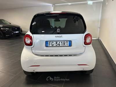 Smart ForTwo 1.0 PASSION 71CV AUTOMATICA TOTAL WHI usata Anzio