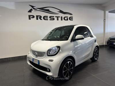 Smart ForTwo 1.0 PASSION 71CV AUTOMATICA TOTAL WHI usata Anzio
