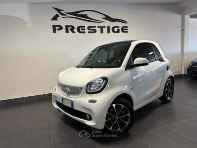 Smart ForTwo 1.0 PASSION 71CV AUTOMATICA TOTAL WHI usata Anzio