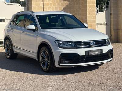 Volkswagen Tiguan Tiguan 2.0 TDI DSG 4MOTION Sport BMT R-LINE Bianco usata Grottaglie