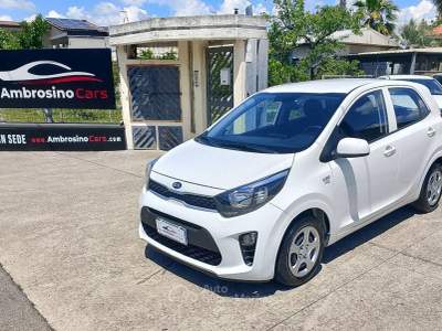 Kia Picanto 1.0 12V 5p. X Line Bianco usata Saviano