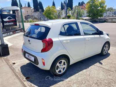 Kia Picanto 1.0 12V 5p. X Line Bianco usata Saviano