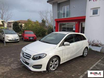 Mercedes-Benz Classe B B 180 d Automatic Premium Bianco usata Oppido Lucano