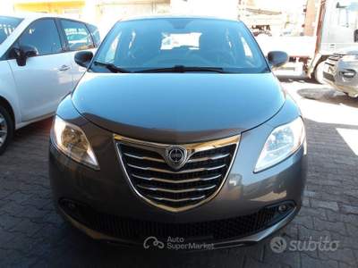 Lancia Ypsilon 5 Porte Ypsilon 1.2 8v Elefantino 6 usata Ribera