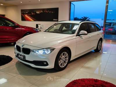 BMW Serie 3 320d 320d Touring Sport Bianco usata San Michele Salentino