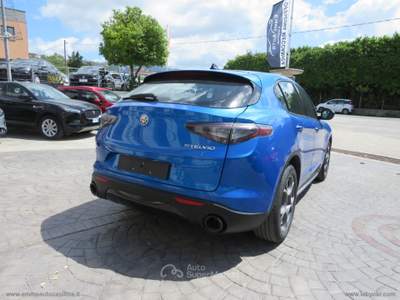 Alfa Romeo Stelvio Stelvio 2.2 T.d. 160CV AT8 RWD Sprint Blu/Azzurro usata Anagni
