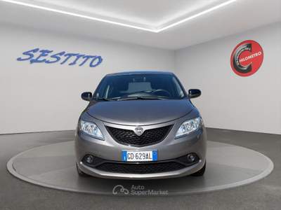 Lancia Ypsilon  1.0 firefly hybrid Gold s&s 70cv Grigio usata Cirò Marina