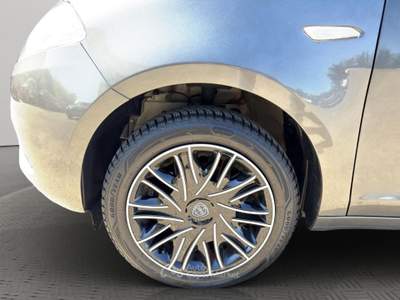 Lancia Ypsilon  1.0 firefly hybrid Gold s&s 70cv Grigio usata Cirò Marina