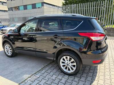 Ford Kuga 2.0 tdci Titanium 2wd s&amp;s 120cv E6 Nero usata Cento