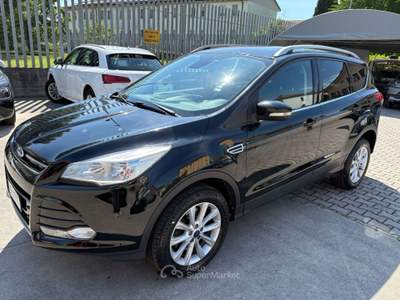 Ford Kuga 2.0 tdci Titanium 2wd s&amp;s 120cv E6 Nero usata Cento