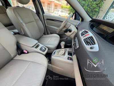Renault Scénic 1.9 dci Dynamique Grigio usata San Giorgio del Sannio