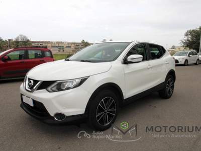 Nissan Qashqai 1.6 dci Tekna 2wd 130cv Bianco usata Oristano