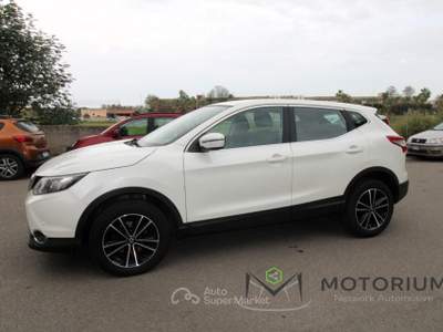 Nissan Qashqai 1.6 dci Tekna 2wd 130cv Bianco usata Oristano