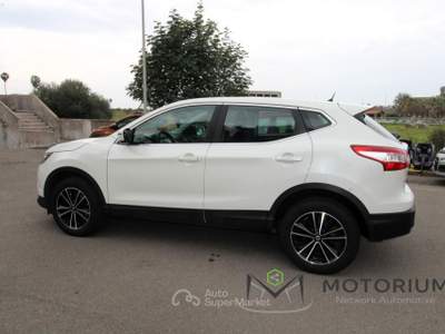 Nissan Qashqai 1.6 dci Tekna 2wd 130cv Bianco usata Oristano