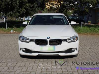 BMW Serie 3 325tds d Touring Business GANCIO TRAINO Bianco usata Capannori
