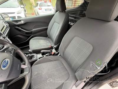 Ford Fiesta Van 1.5 tdci 85cv Business my19 Bianco usata Capannori