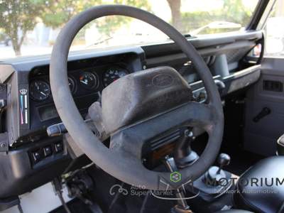Land Rover Defender 90 2.5 Td5 Bianco usata Capannori