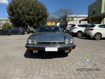Jaguar XJ 5.3 275 cv  Eleganza iconica, fascino senza tempo Blu/Azzurro usata Capannori