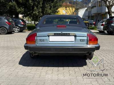 Jaguar XJ 5.3 275 cv  Eleganza iconica, fascino senza tempo Blu/Azzurro usata Capannori