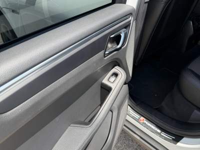 Porsche Macan 2.0 265cv pdk Bianco usata Fiumicino