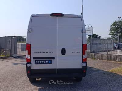 Peugeot Boxer 35 L3H3 2.2 diesel 140cv S&amp;S Bianco usata Verona