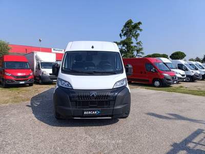 Peugeot Boxer 35 L3H3 2.2 diesel 140cv S&amp;S Bianco usata Verona