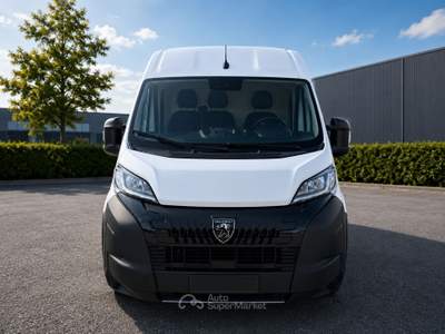 Peugeot Boxer 35 L3H3 2.2 diesel 140cv S&amp;S Bianco usata Verona