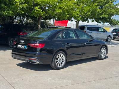 Audi A4 A4 30 2.0 tdi mhev Business 136cv s-tronic Nero usata Verona