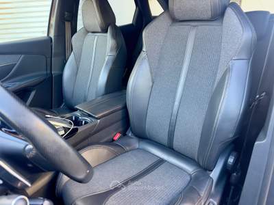 Peugeot 3008 S&S EAT6 GT Line Grigio usata Monopoli