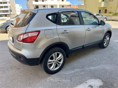 Nissan Qashqai DPF Acenta Grigio usata Monopoli
