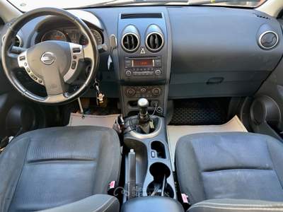 Nissan Qashqai DPF Acenta Grigio usata Monopoli