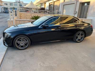 Mercedes-Benz Classe E E 220 d 4Matic Auto Premium Plus Nero usata Castellana Grotte