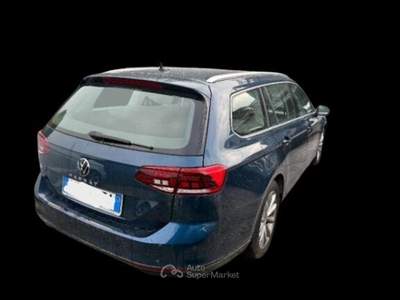 Volkswagen Passat Variant 2.0 TDI 150CV EVO Business Blu/Azzurro usata Altamura