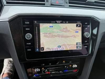 Volkswagen Passat Variant 2.0 TDI 150CV EVO Business Blu/Azzurro usata Altamura