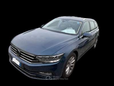 Volkswagen Passat Variant 2.0 TDI 150CV EVO Business Blu/Azzurro usata Altamura