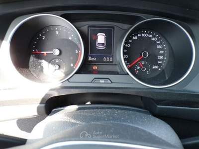 Volkswagen Tiguan SCR DSG Life Bianco usata Altamura