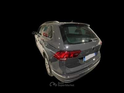 Volkswagen Tiguan eHYBRID DSG Life Grigio usata Altamura