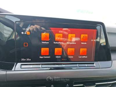 Volkswagen Golf Variant 2.0 TDI 115CV DSG Style Bianco usata Altamura