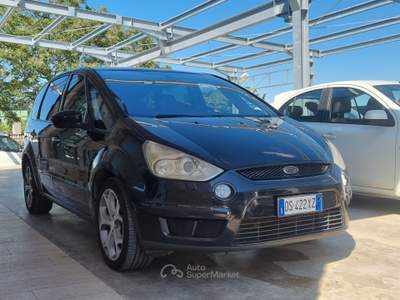 Ford S-Max 2.0 AUT. TDCi 140CV 6tr. Titanium DPF Nero usata Altamura
