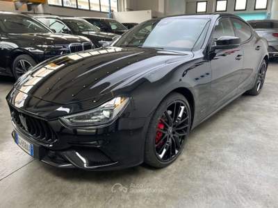 Maserati Ghibli L4 330 CV MHEV Gransport Nero usata Parma