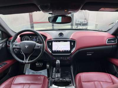Maserati Ghibli L4 330 CV MHEV Gransport Nero usata Parma