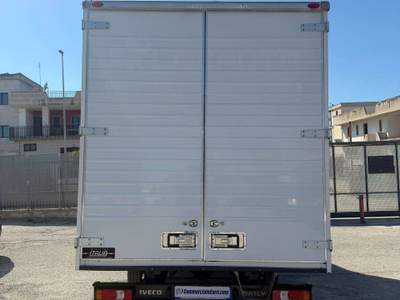 Iveco Daily 35C14 BOX 3 POSTI - 2024 Bianco usata Corato