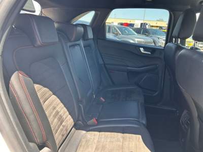 Ford Kuga EcoBlue 120 CV ST-Line Bianco usata Monopoli